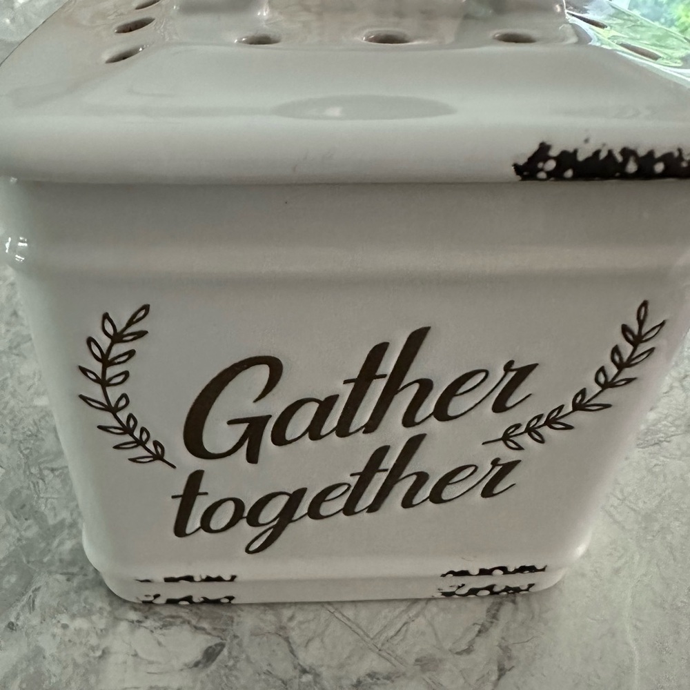 Scentsy Full Size Warmer Gather Together